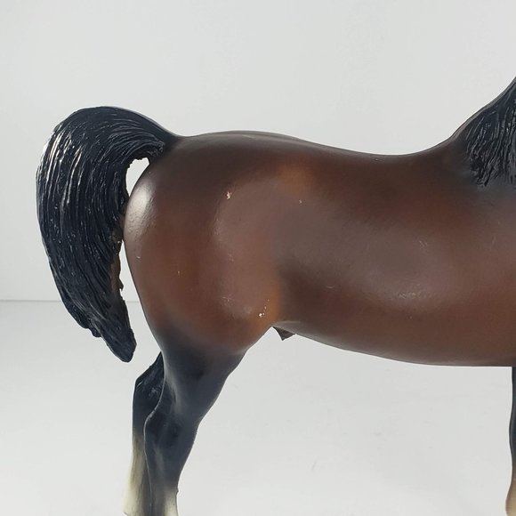 Breyer Horse Proud Arabian Stallion Witez II #212 Mahogany Bay - Picture 9 of 13